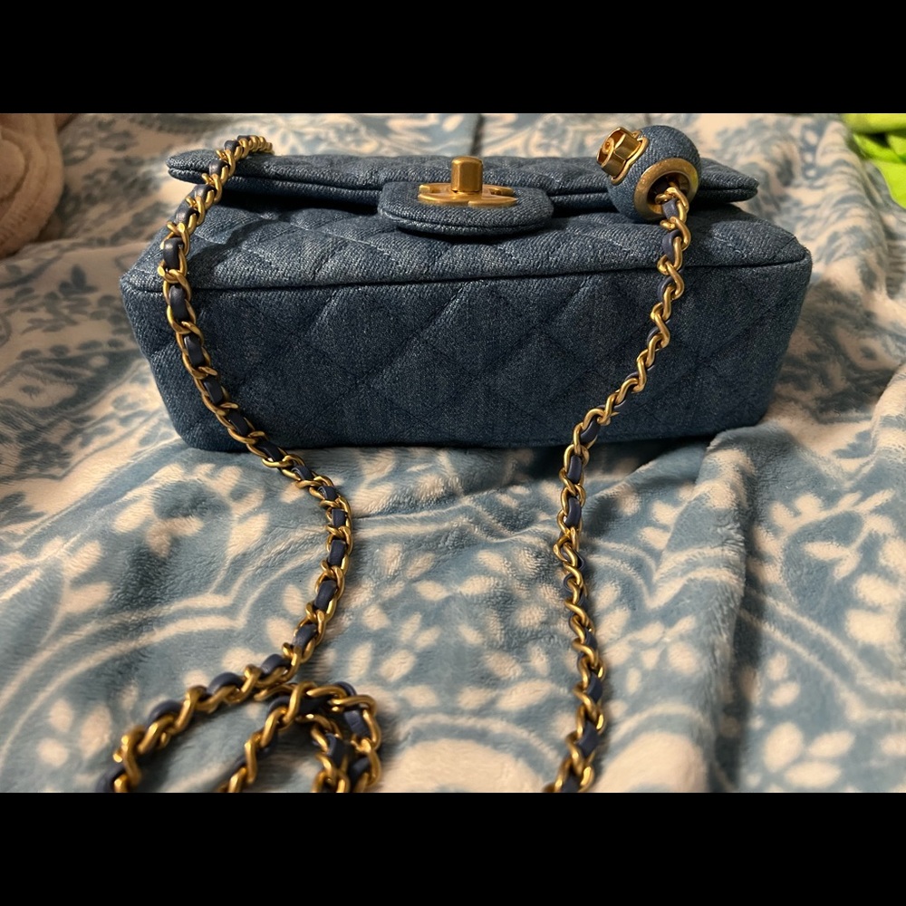 ❌❌❌SOLD❌❌❌Chanel Pearl crush mini rectangular DENIM - Picture 3 of 8